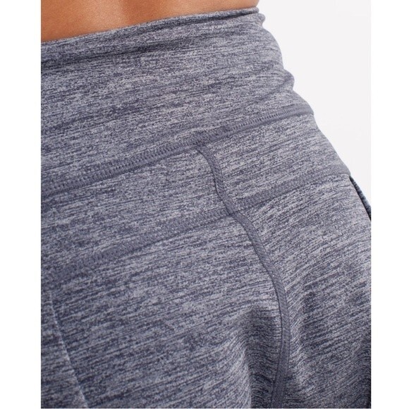 Lululemon Heathered Deep Indigo Happy Hatha Crop Size 4 - Picture 14 of 15